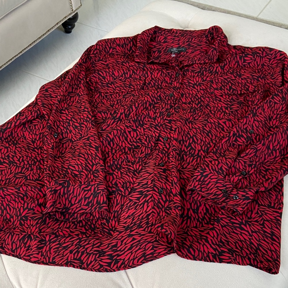 Investments Size 2X Black Red Blouse